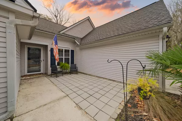 North Charleston, SC 29420,5398 Greggs Landing Dr