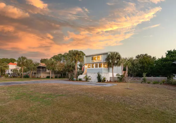 3025 Jasper Blvd, Sullivans Island, SC 29482