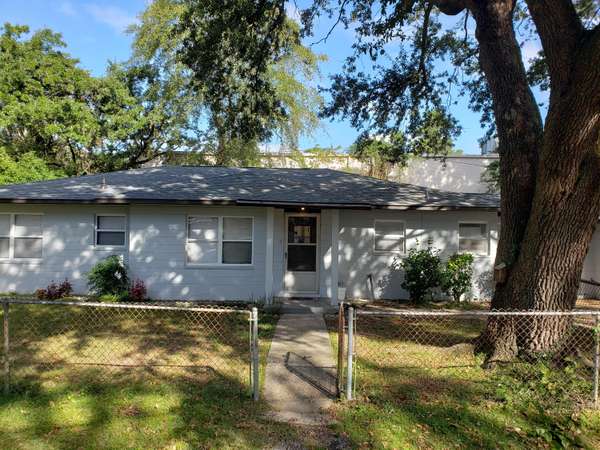 2129 Easy St, North Charleston, SC 29406