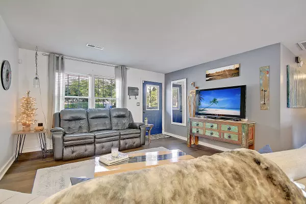 Mount Pleasant, SC 29464,20 Ellen Ave