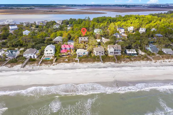 Folly Beach, SC 29439,808 W Ashley Ave