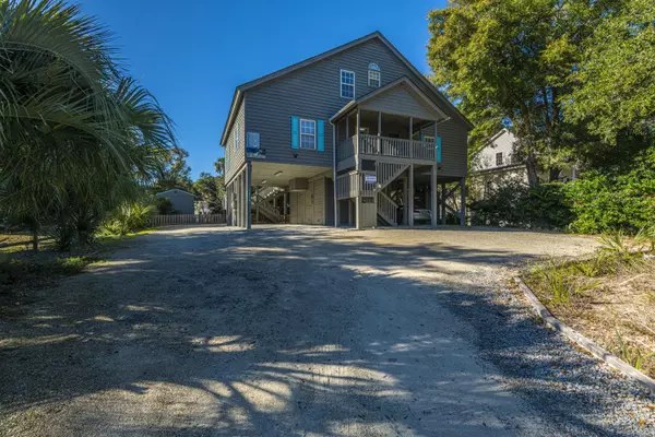 1616 Marianne St, Edisto Island, SC 29438