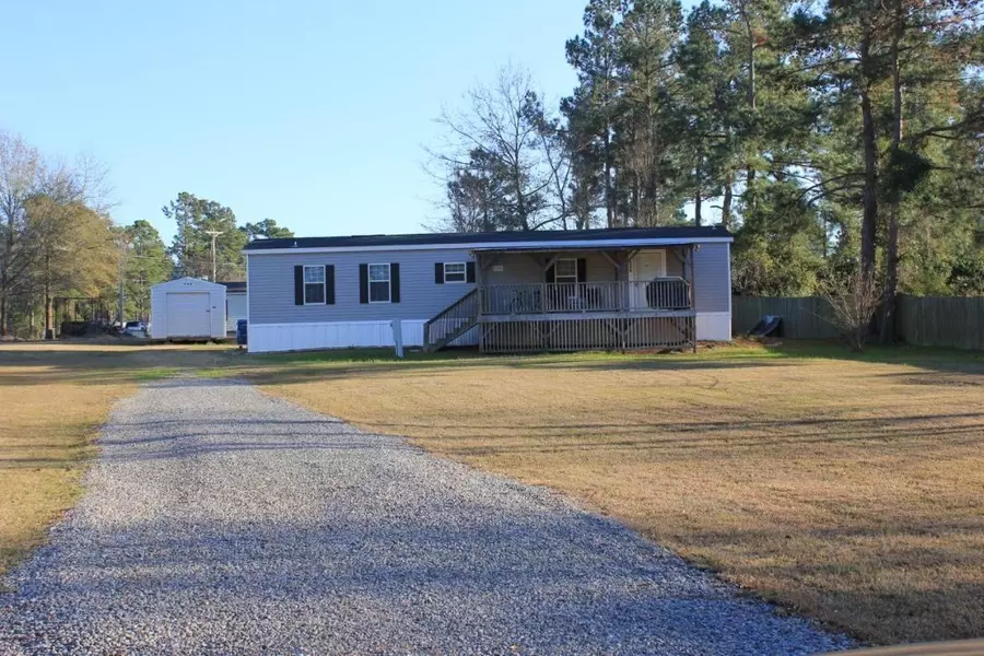 336 General Moultrie Dr, Bonneau, SC 29431