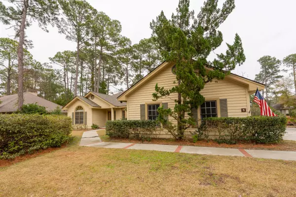 Hilton Head Island, SC 29926,5 Honey Locust Cir