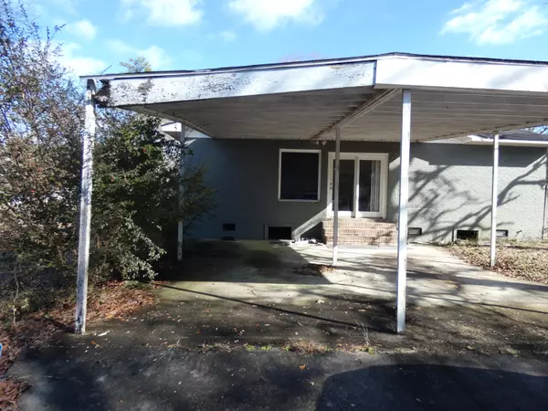1317 E Home Ave, Hartsville, SC 29550