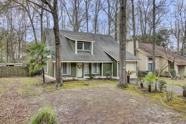 2725 Treetop Ct, Charleston, SC 29414