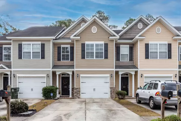 220 S Lamplighter Ln, Summerville, SC 29486