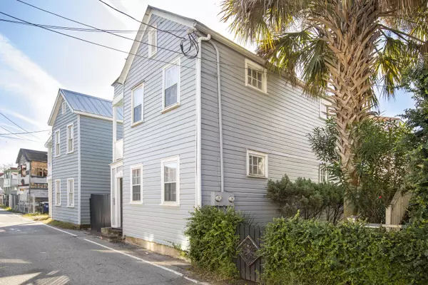 15 Rose Ln, Charleston, SC 29403