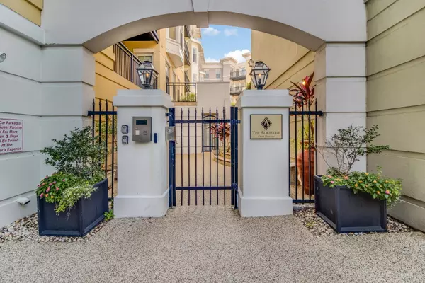 498 Albemarle Rd #211, Charleston, SC 29407