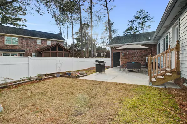 Summerville, SC 29485,214 Towhee Dr