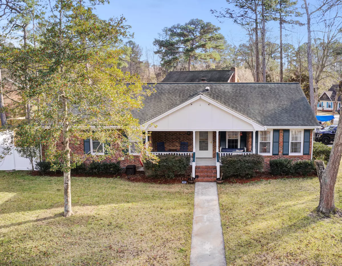 Summerville, SC 29485,214 Towhee Dr