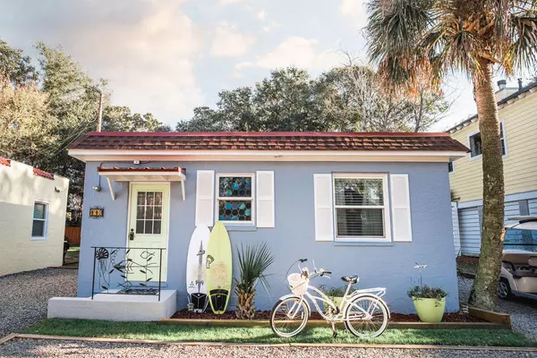 113 W Erie Ave, Folly Beach, SC 29439