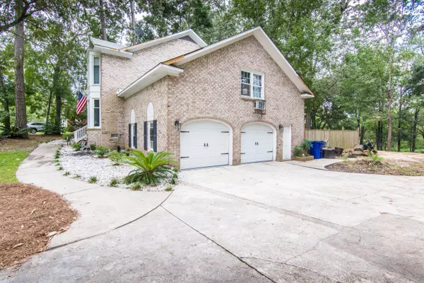 Summerville, SC 29485,516 Fairington Dr