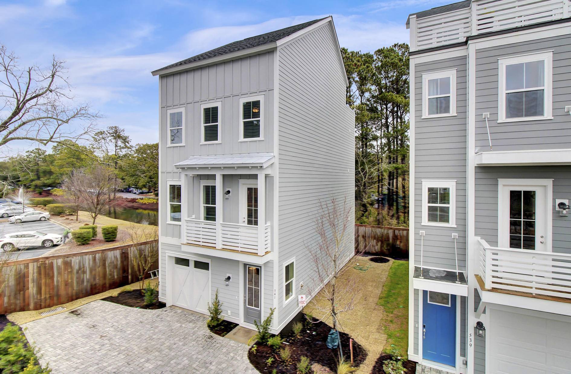 541 Cooper Village Lane, Mount Pleasant, SC 29464