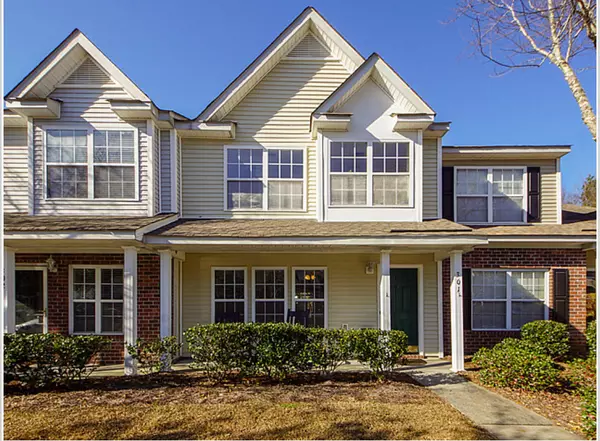 301 Elm Hall Cir, Summerville, SC 29483