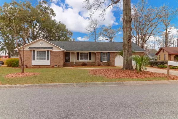 5908 Commonwealth Cir, Hanahan, SC 29410