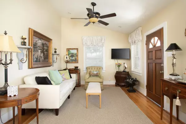 Mount Pleasant, SC 29464,712 Atlantic St