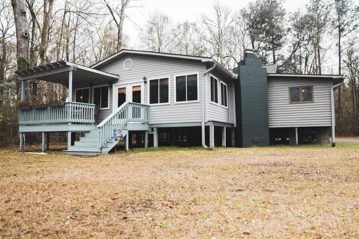 Ridgeville, SC 29472,384 Shoofly Rd