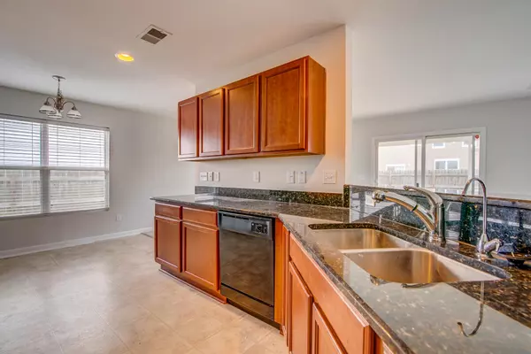 North Charleston, SC 29420,7816 Jean Rebault Dr