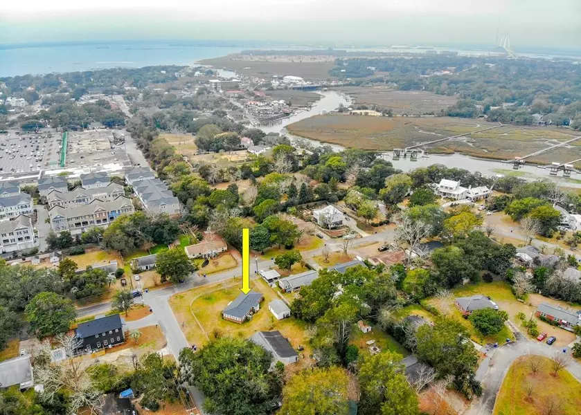 20 Vincent Dr, Mount Pleasant, SC 29464