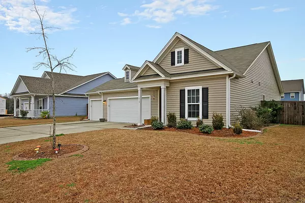 Moncks Corner, SC 29461,419 Eva St