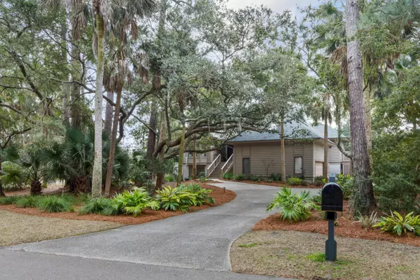 2947 Deer Point Dr, Seabrook Island, SC 29455