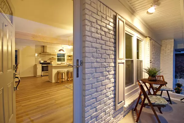 Hanahan, SC 29410,5923 Hagood Ave