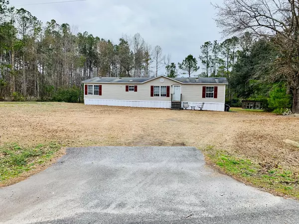 8623 Doar Rd, Awendaw, SC 29429