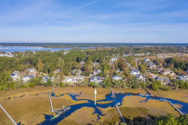 2320 Darts Cove Way, Mount Pleasant, SC 29466