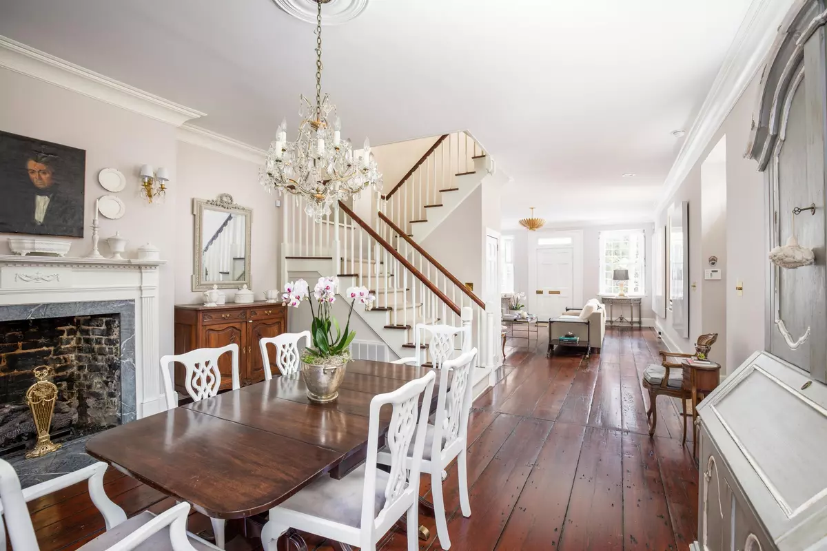 Charleston, SC 29401,14 Queen St