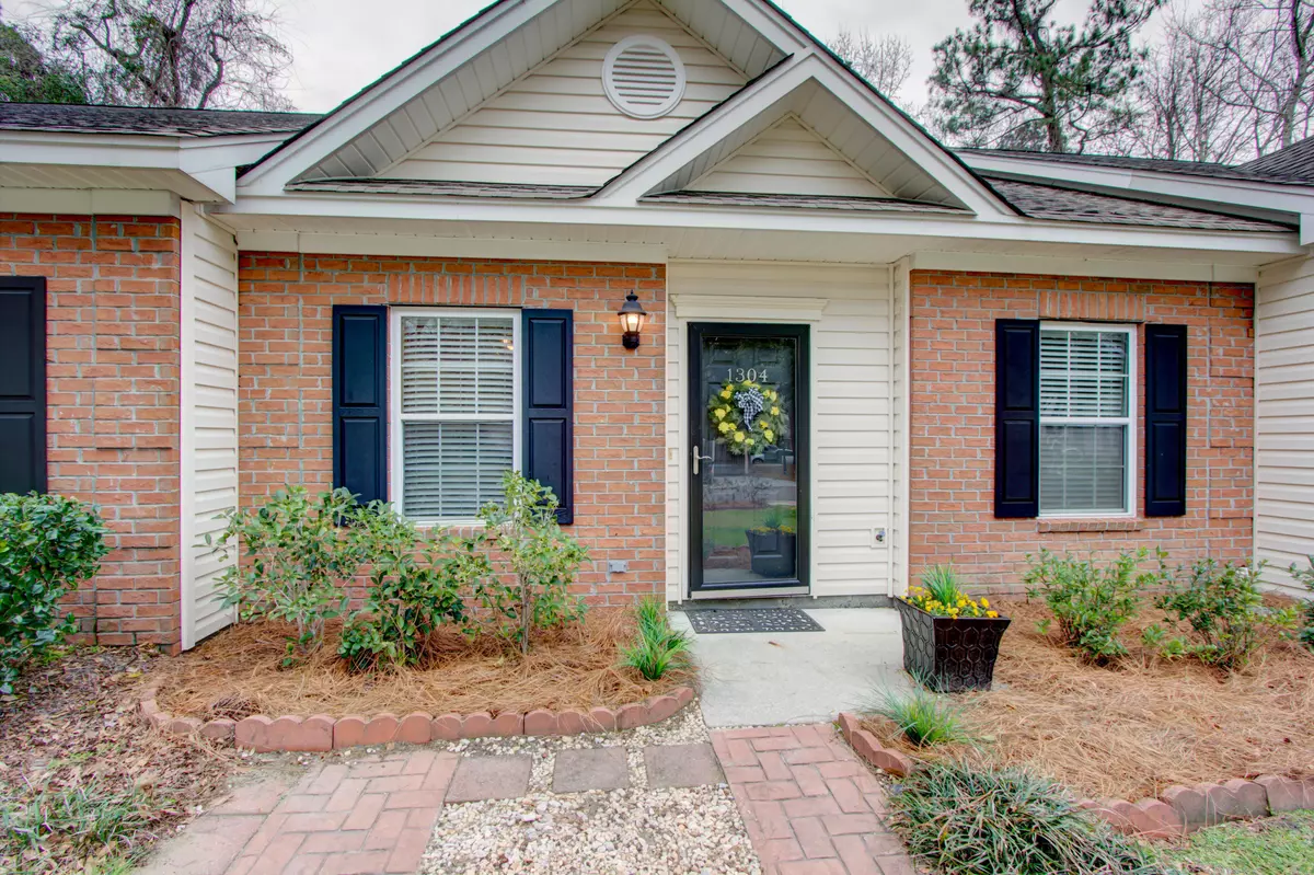 Mount Pleasant, SC 29464,1304 Old Tabby Ln