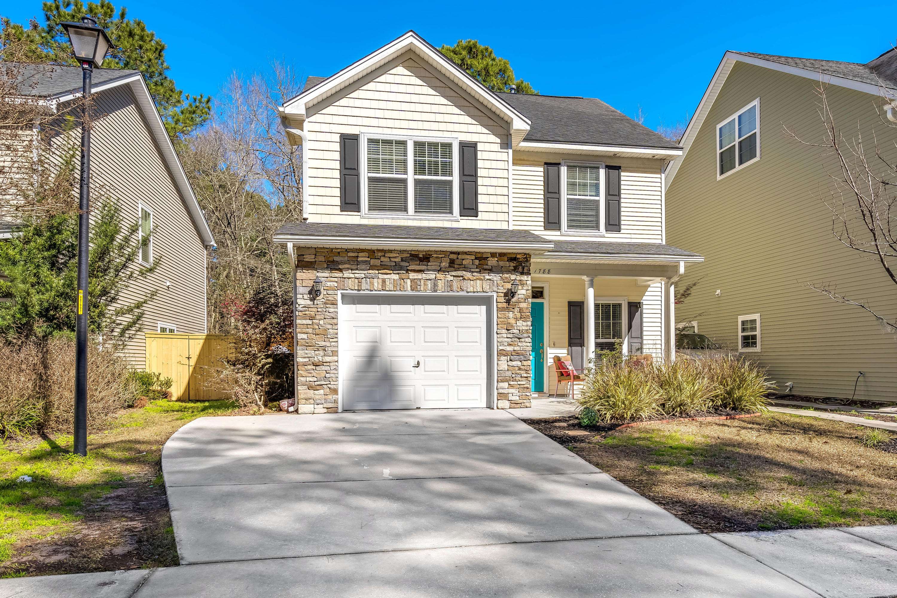 1788 Towne St, Johns Island, SC 29455