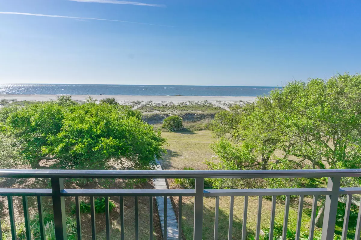 Isle Of Palms, SC 29451,7600 Palmetto Dr #303a