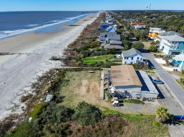 Folly Beach, SC 29439,811 E Arctic Ave