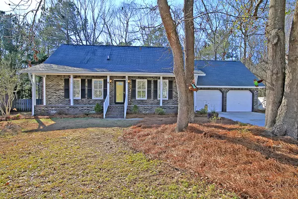 102 Winchester Cir, Goose Creek, SC 29445