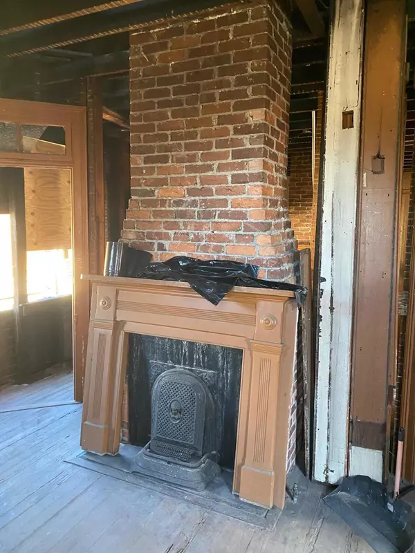 Charleston, SC 29403,4 Percy St