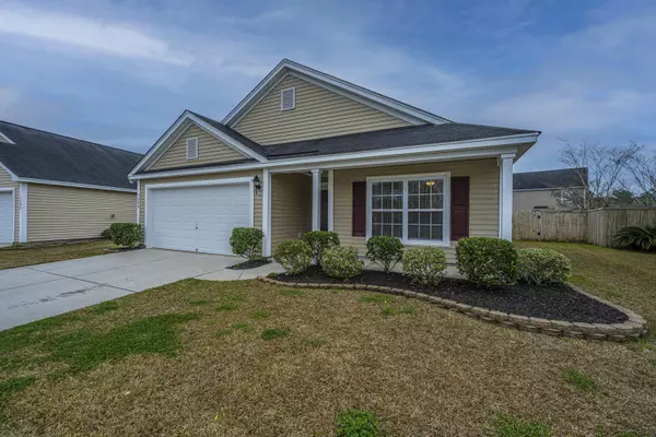 Hanahan, SC 29410,1304 Hibiscus Dr