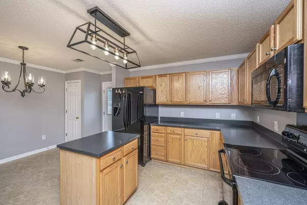 Hanahan, SC 29410,1304 Hibiscus Dr