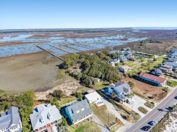 Folly Beach, SC 29439,1418 E Ashley Ave