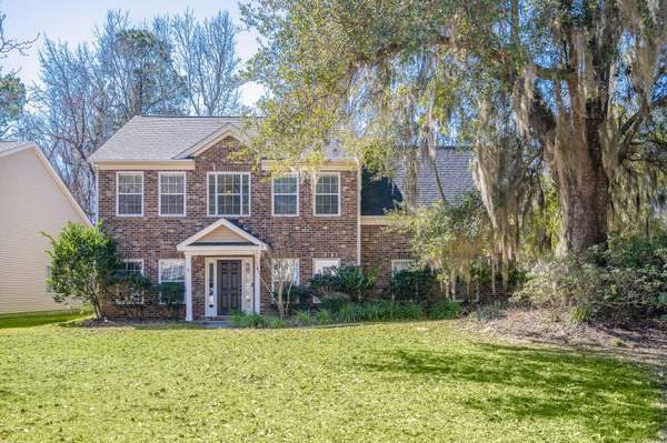 573 Pointe Of Oaks Rd, Summerville, SC 29485