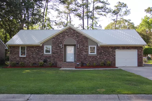 212 Sandra Ln, Ladson, SC 29456