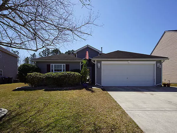 305 Sparkleberry Ln, Ladson, SC 29456