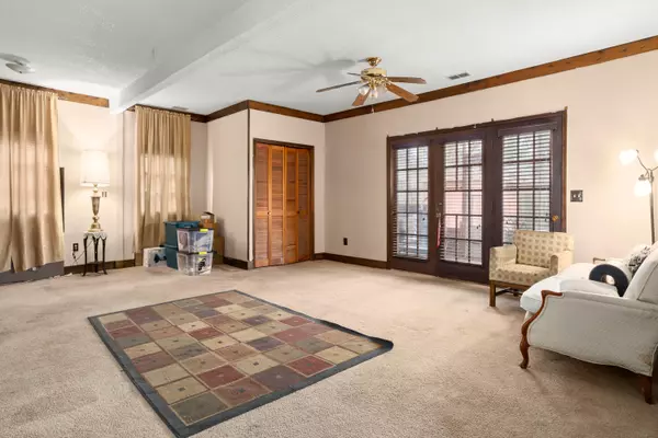 North Charleston, SC 29405,4233 Paramount Dr