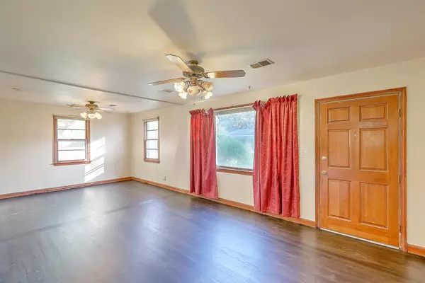 Goose Creek, SC 29445,306 Anne St