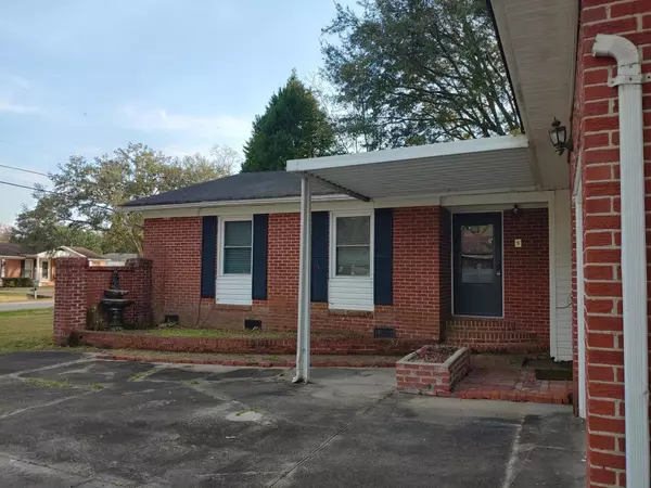 1391 Pooshee Dr, Charleston, SC 29407