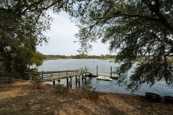 Wadmalaw Island, SC 29487,1768 Tacky Point Ext