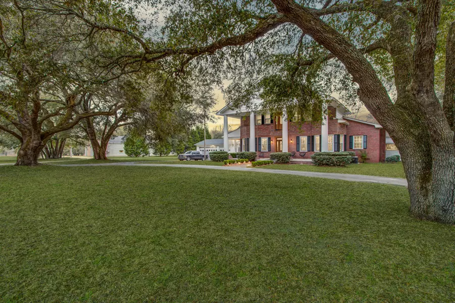 2927 Old State Rd, Santee, SC 29142