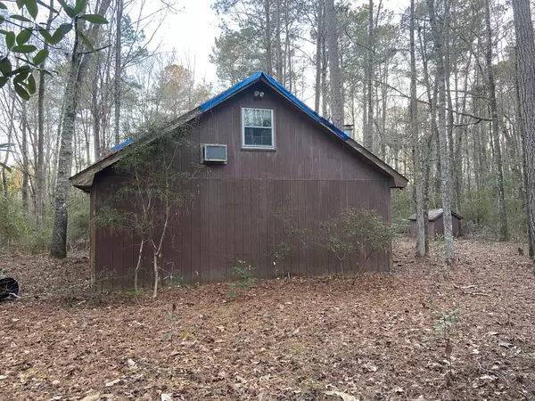 Cottageville, SC 29435,122 Goos Ln