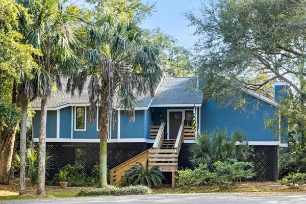 1 Fishers Aly, Isle Of Palms, SC 29451