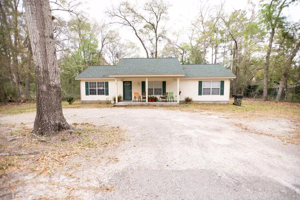 Walterboro, SC 29488,207 Breland St